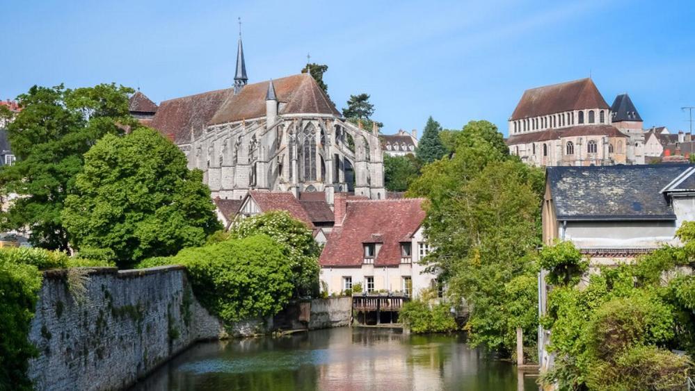 The Heart Of Chartres Apartment Exterior photo